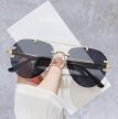 Okulary Przeciwsłoneczne Złote Czarne Bez Ramkowe Pilotki UV400 Unisex (5)