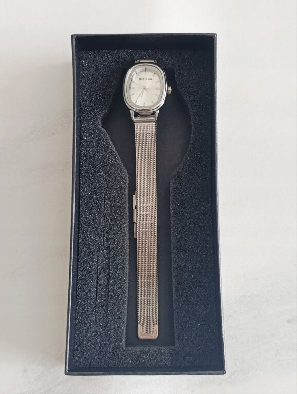 Elegancki zegarek damski stalowa bransoleta srebrny minimalistyczny styl (5)
