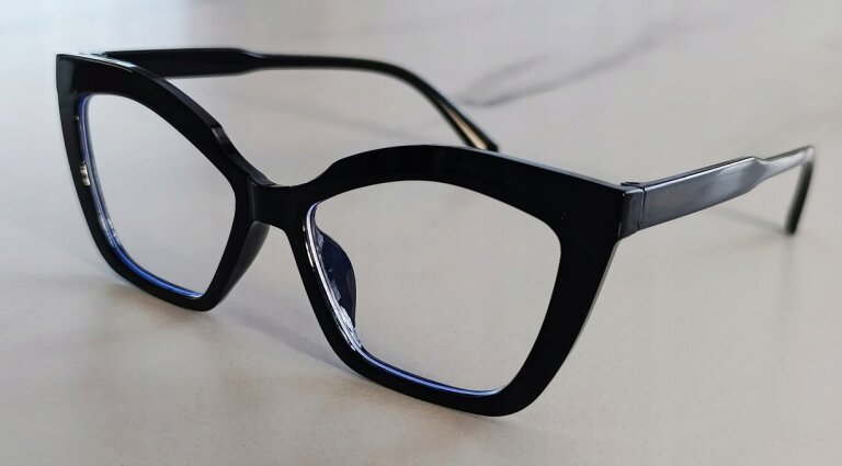 Eleganckie Okulary Zerówki Antiblue Czarne designerskie typu „Cat Eye” (6)