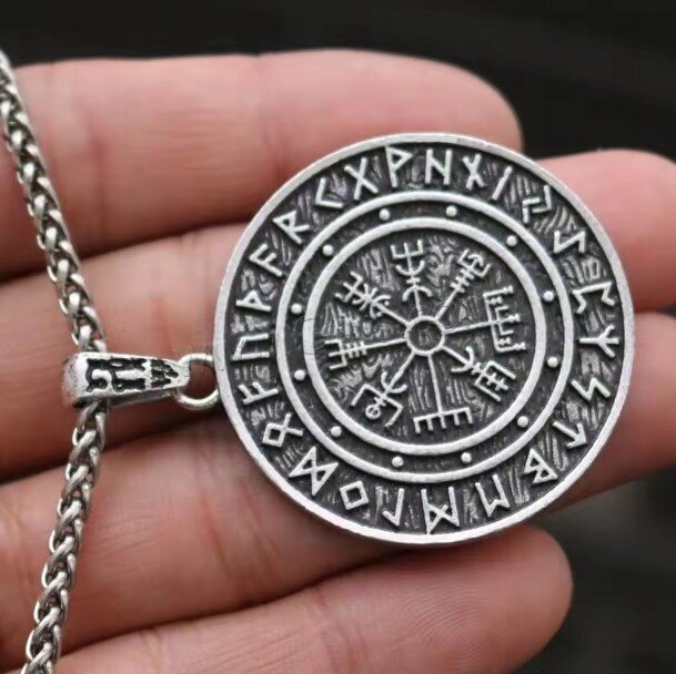 Viking Naszyjnik Kompas Vegvisir Runes Nordic (4)