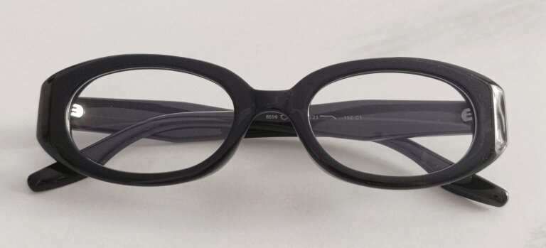 Czarne okulary zerówki w stylu retro, gruba oprawka, owalny kształt, unisex (3)