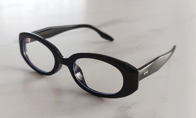 Czarne okulary zerówki w stylu retro, gruba oprawka, owalny kształt, unisex (5)