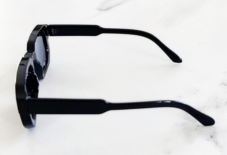 MODNE KWADRATOWE OKULARY PRZECIWSŁONECZNE DAMSKIE Z FILTREM UV400 (9)