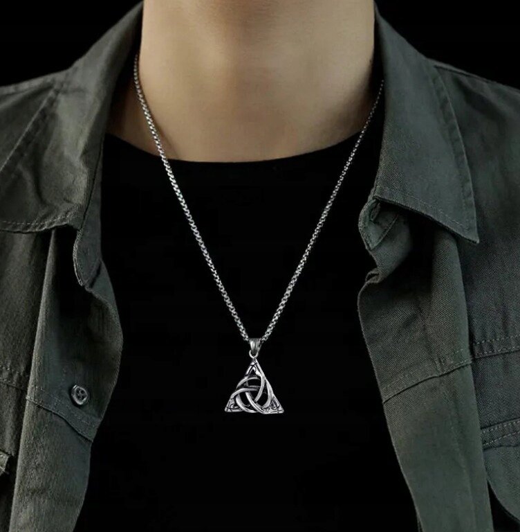 Męski Naszyjnik Irlandzki Węzeł Amulet Trinity (4)