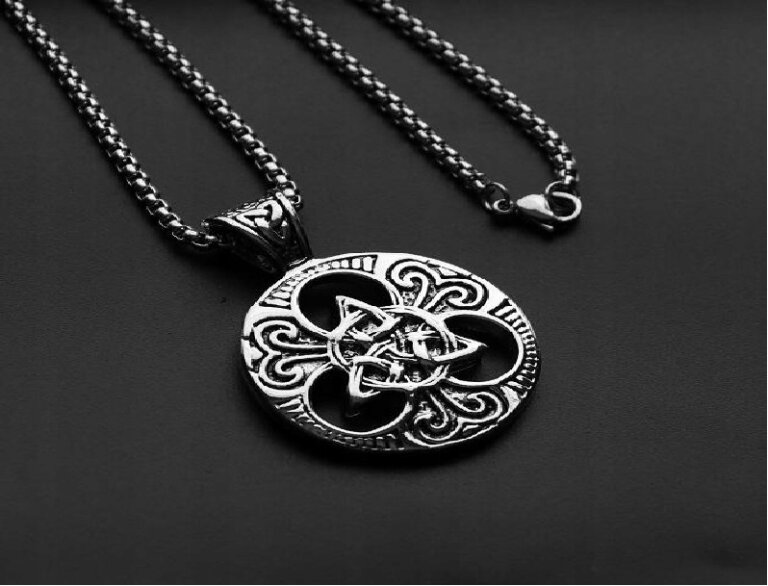 Męski Naszyjnik Viking Węzeł Nordic Amulet Trinity (7)