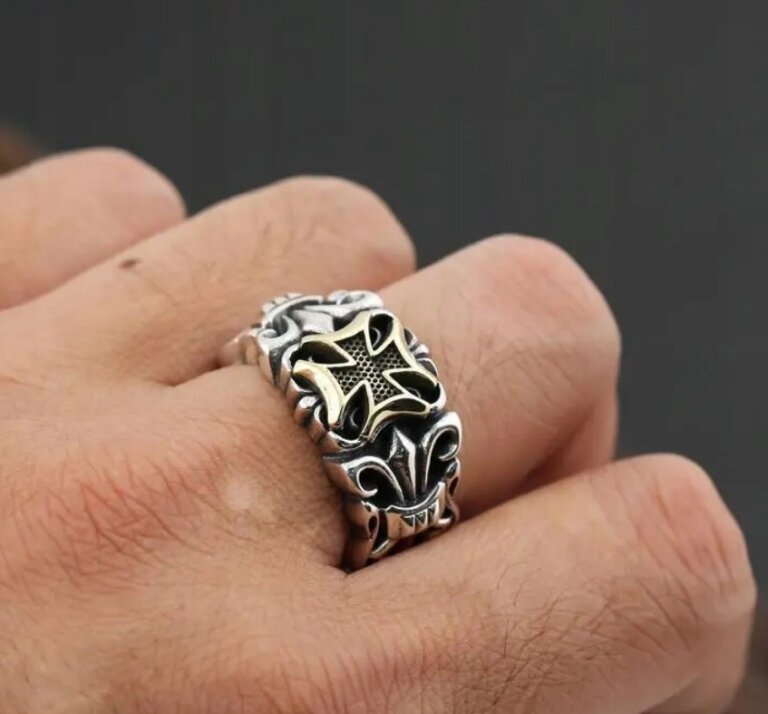 Sygnet Pierścień Desing Krzyż Punk Gothic prezent  (6)