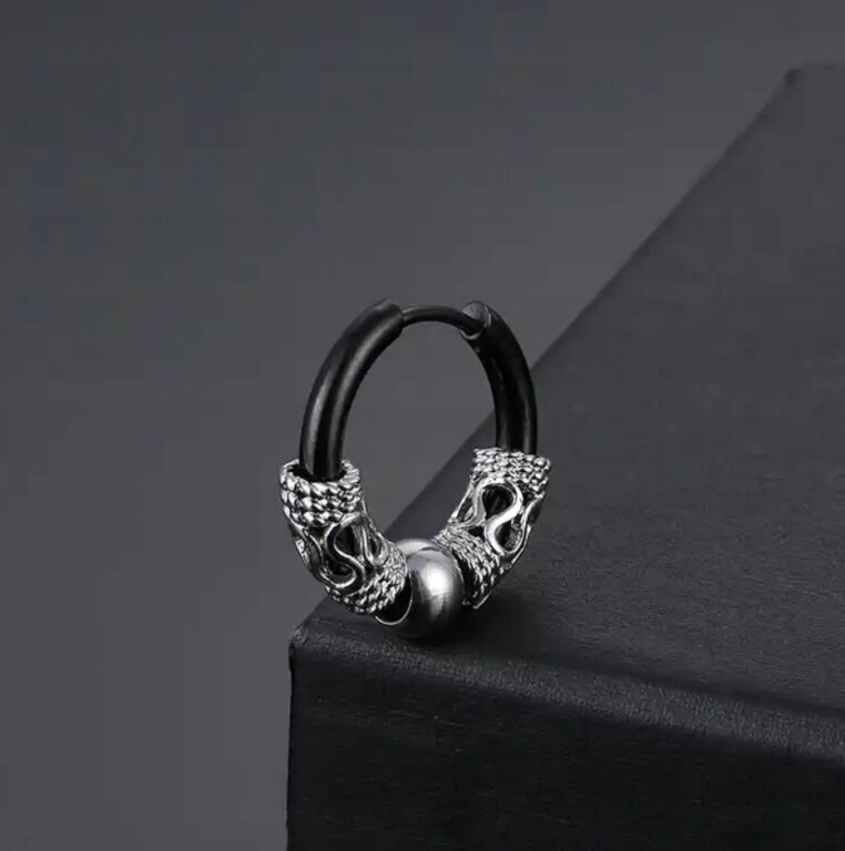 Kolczyk Do Ucha HUGGIE Retro Punk Smok Gothic Kuleczka STAL (2)