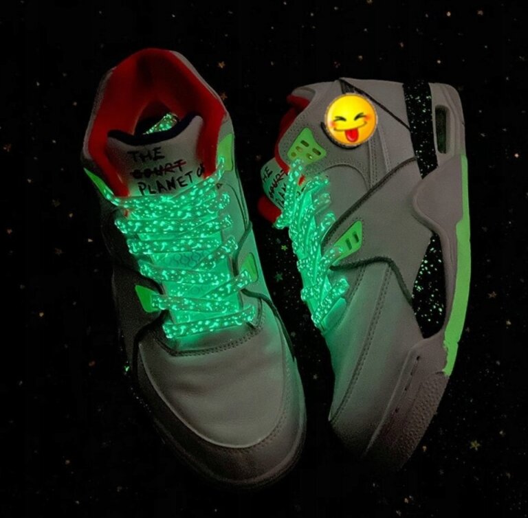 SZNUROWADŁA fluorescencyjne świecą w ciemności (5)
