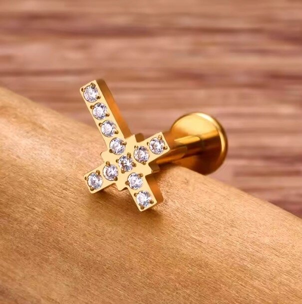 Tytanowy Kolczyk Labret PIERCING Cyrkonie KRZYŻ KRZYŻYK HELIX Lobe (4)