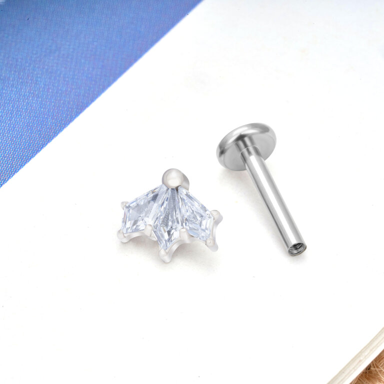 Tytanowy Kolczyk Labret PIERCING Gwiazdka z Cyrkonią HELIX Lobe (2)