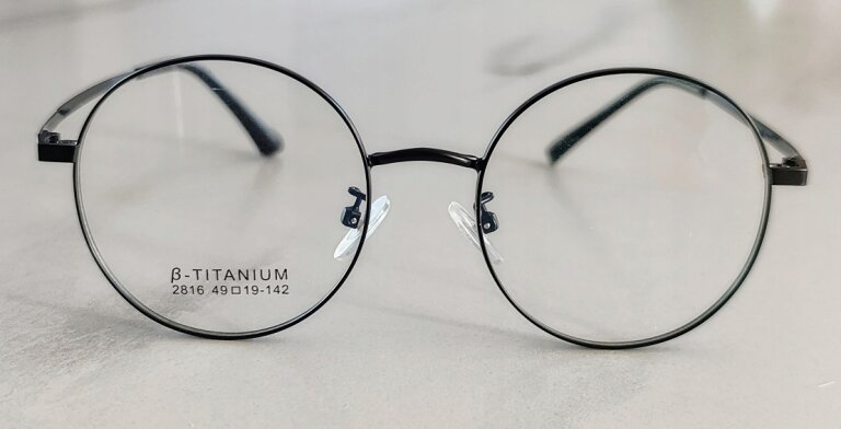 Okrągłe oprawki B-Titanium – ultralekkie i modne! (3)